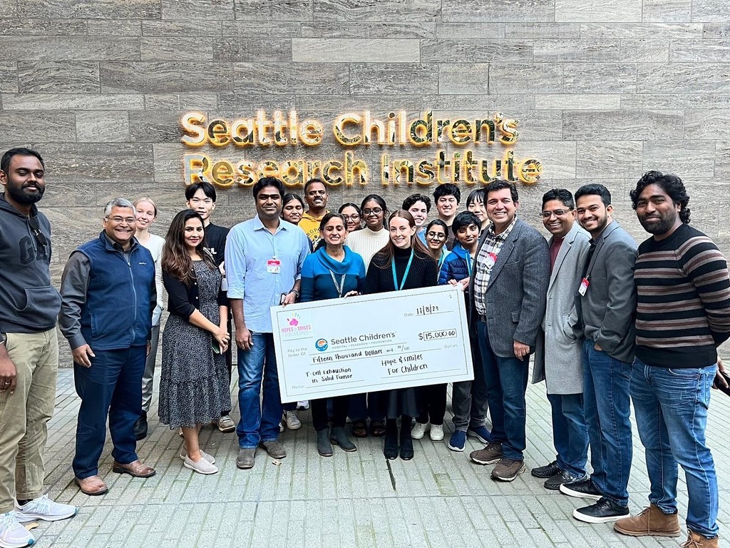 WAVE volunteers at event